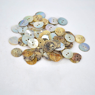 Pearl Oyster Shell Buttons NNA0VFN-1