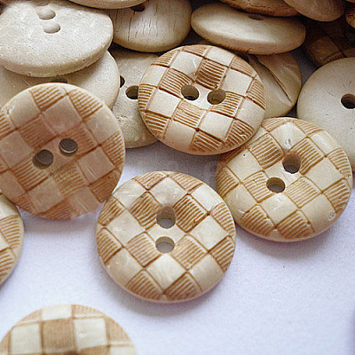 Cartoon 2-Hole Buttons NNA0YXM-1