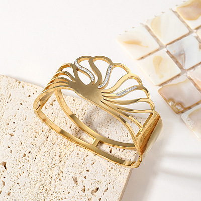 Shell Shape 304 Stainless Steel Pave Crystal Rhinestone Hinged Bangles for Women FS-WGE9198-01-1