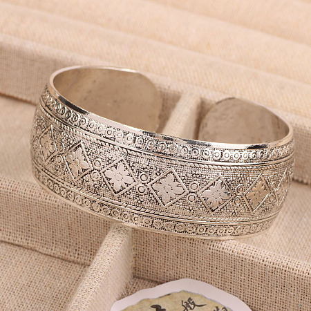 Tibetan Style Alloy Cuff Bangles FS-WGDEA5F-05-1
