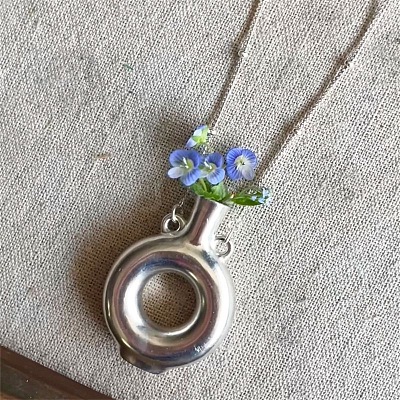 Alloy Donut Shape Wearable Flower Vase Pendant Necklaces for Women WG60C45-01-1