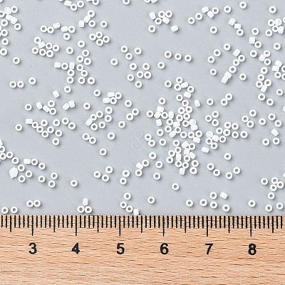 TOHO Round Seed Beads SEED-XTR15-0761-1