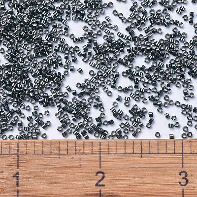 MIYUKI Delica Beads X-SEED-J020-DB0465-1