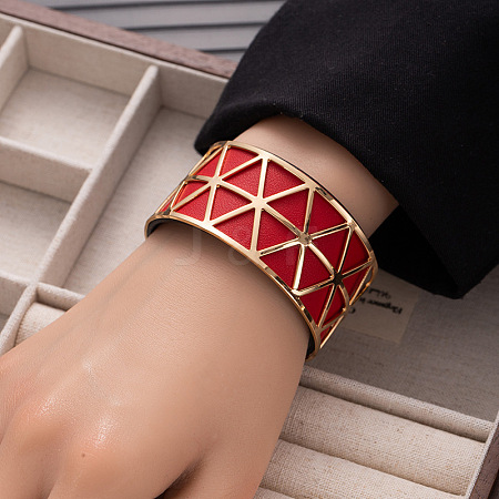 Triangle 304 Stainless Steel & Imitation Leather Cuff Bangles FS-WGE67E3-09-1
