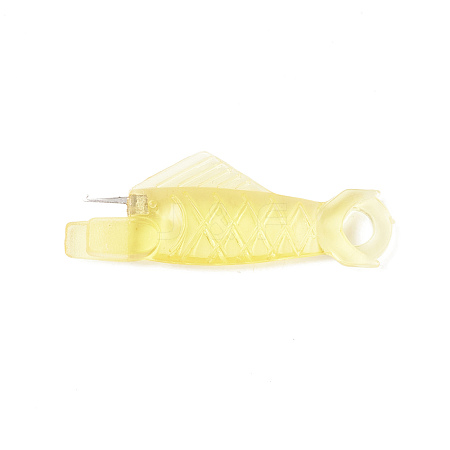 Fish Shaped Plastic Needle Threaders TOOL-K010-01C-1