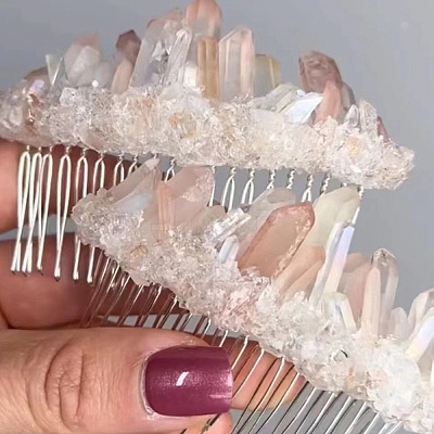 Natural Raw Quartz Crystal Chip Combs. with Alloy Findings PW23032197183-1