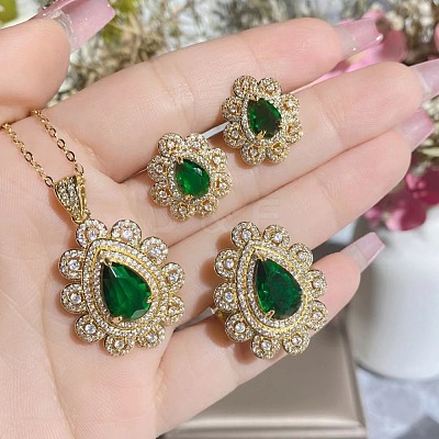 Alloy Rhinestone Pendants Necklace & Stud Earrings & Rings Sets for Women FS-WGBD3A6-02-1