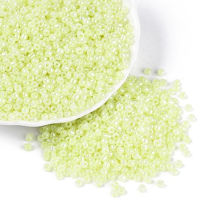 8/0 Glass Seed Beads X-SEED-A011-3mm-152-1