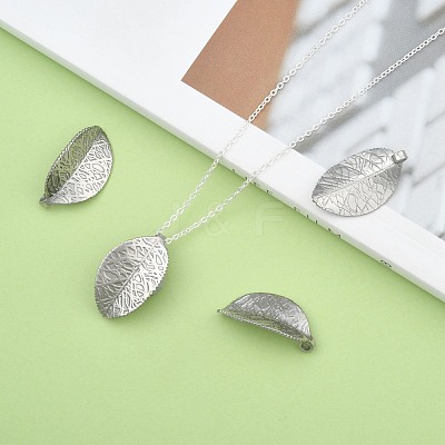 Tarnish Resistant 304 Stainless Steel Leaf Pendants STAS-S040-07P-1