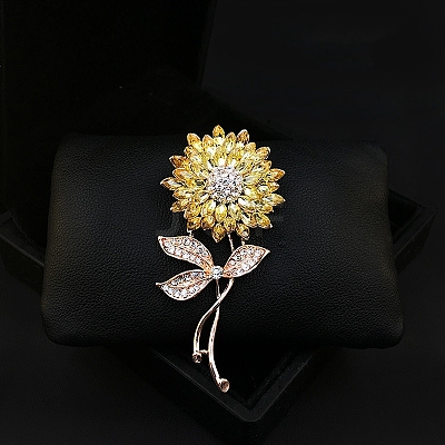 Flower Rhinestone Brooch PW-WGE33ED-01-1