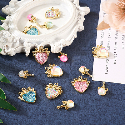 16Pcs 8 Styles Resin Pendants RESI-TA0002-14-1