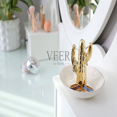 Transparent Acrylic Watch Display Stands ODIS-WH0029-11A-1