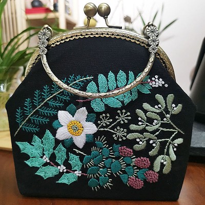 DIY Kiss Lock Coin Purse Embroidery Kit PW22062830577-1