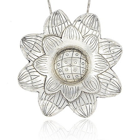 Vintage Flower Pendant Necklace Findings TIBE-M001-101-1