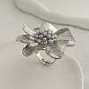 Flower Alloy & Iron & Plastic Pearl Finger Rings for Women FS-WGD80DA-02-1