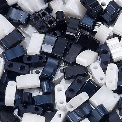 300Pcs 2 Colors 2-Hole Opaque Glass Seed Beads SEED-AR0001-31-1